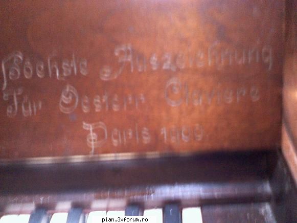 pianul este din 1900  :d vand pian